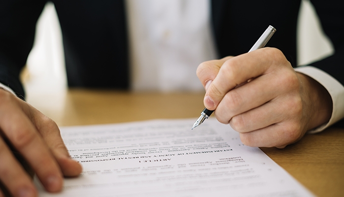 Saisie immobilière : l’assignation ne peut remplacer l’exigence de conclusions pour une demande incidente de prorogation du commandement de payer !